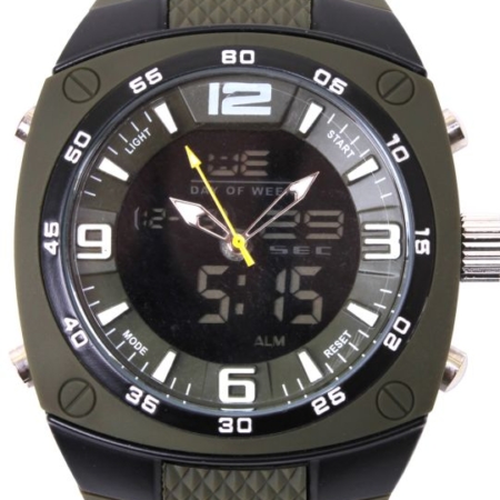 RC44882 * Military Watch